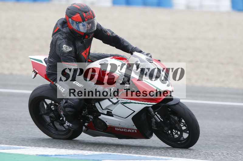 /02 28.-31.01.2025 Moto Center Thun Jerez/gruen-green/92